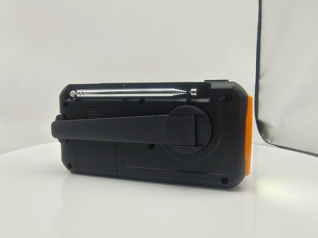 5000mAh/18500mWh Emergency Hand Crank Radio