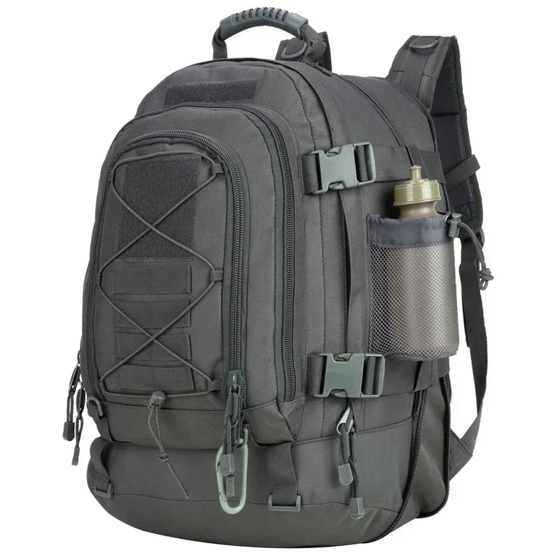 Mochila militar com capacidade para 60kg